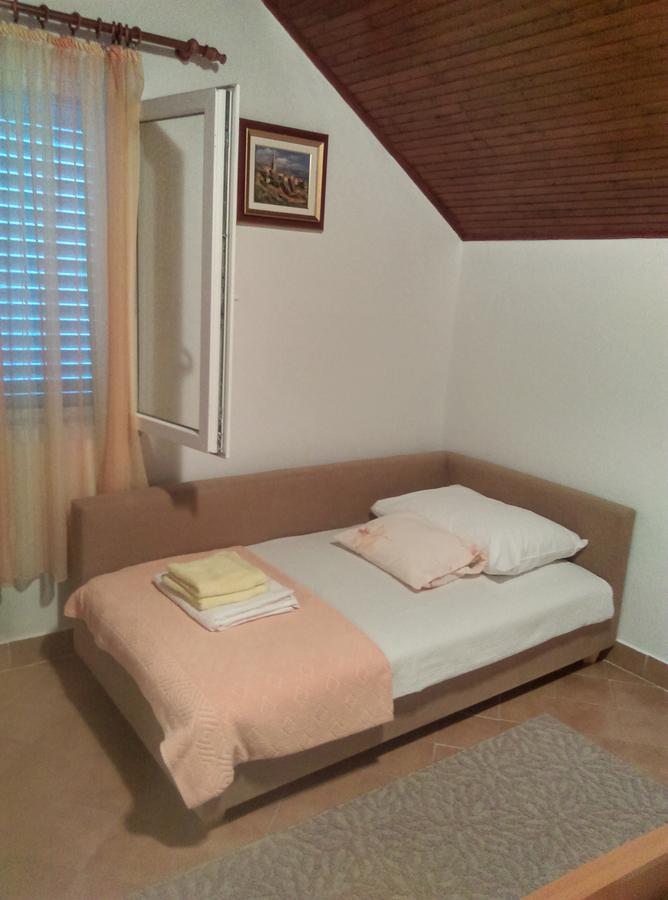 Nada Apartment Bilice Exterior photo